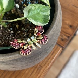 LAST PAIR! BEST SELLER! FP 🦋 rhinestone studs